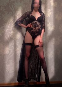 Проститутка Сабрина +7(981)136-33-84 с 3 размером груди предлагает профессиональные секс и интим услуги возле метро Площадь Восстания в городе Санкте-Петербург - фото 1