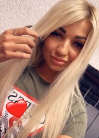 Проститутка Полиночка +79812142180 с 1 размером груди предлагает профессиональные секс и интим услуги возле метро Пролетарская в городе Санкте-Петербург - фото 1